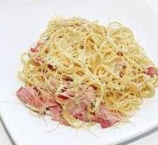 Спагетти с беконом 